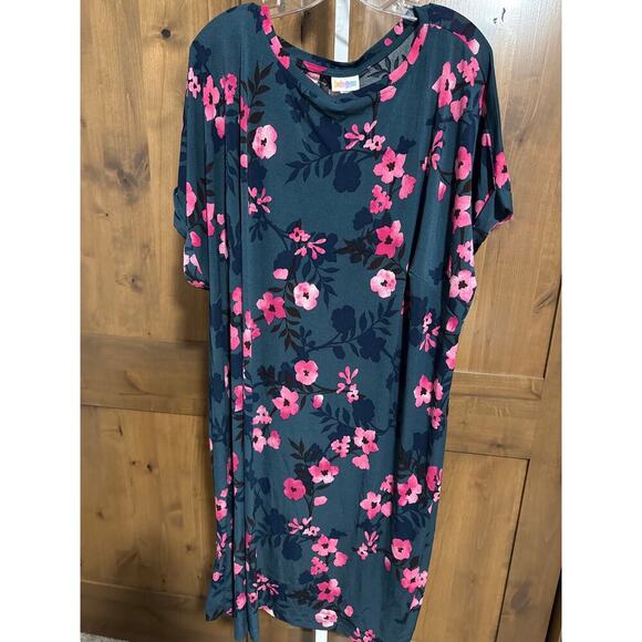 Lularoe Chelsea T-Shirt Dress Knee Length, Rolled Sleeve, Green Floral, 3x NWT - Picture 1 of 3